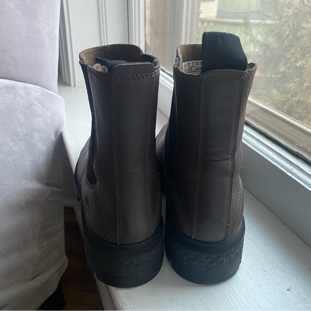 Timberland Women’s Dark Brown Leather Chelsea Boots - Picture 3 of 4